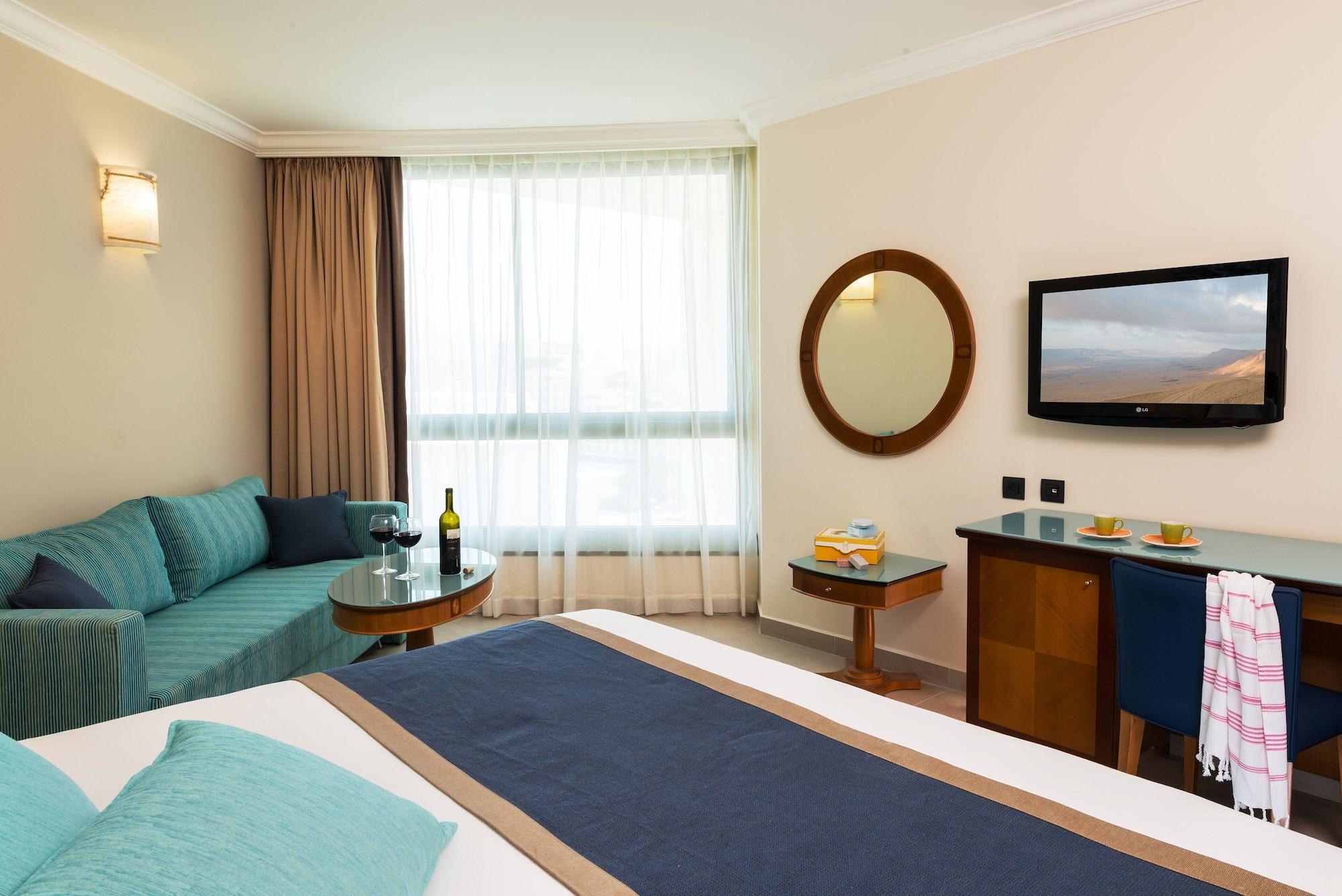 U Magic Palace Ejlat Zewnętrze zdjęcie A room at the hotel