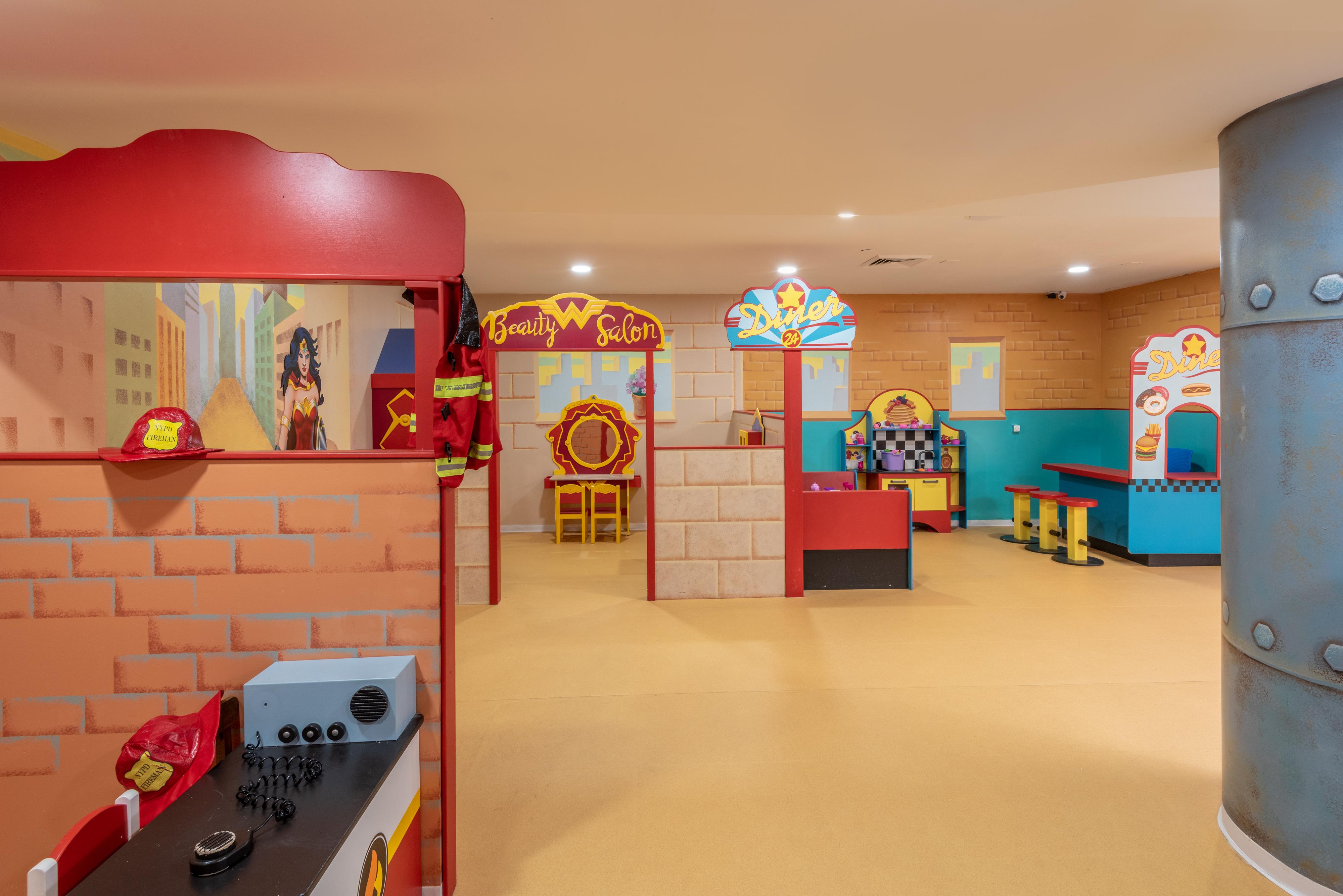 U Magic Palace Ejlat Zewnętrze zdjęcie The Children's Museum of Oakville